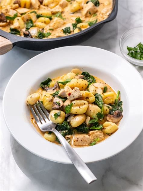 How many carbs are in chicken gnocchi - calories, carbs, nutrition