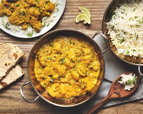 How many carbs are in chicken korma with rice and naan - calories, carbs, nutrition