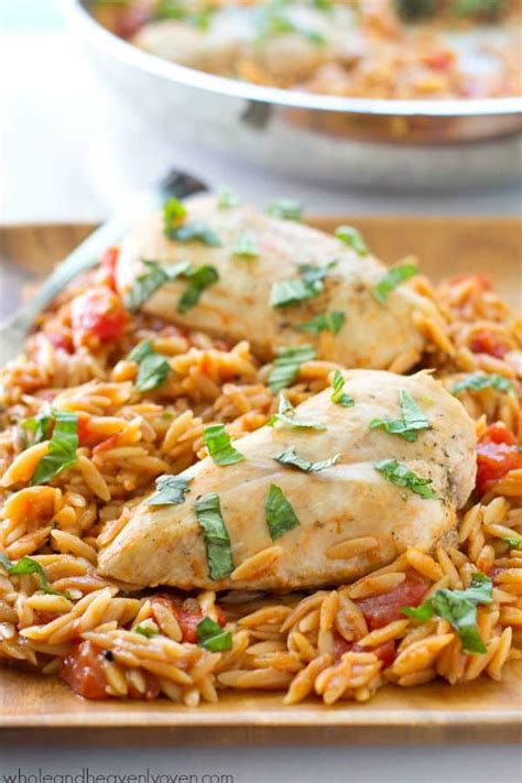 How many carbs are in chicken orzo & sage soup - calories, carbs, nutrition