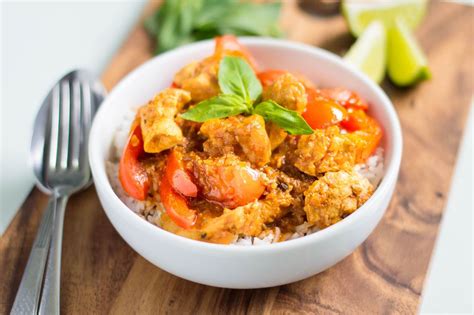How many carbs are in chicken panang - calories, carbs, nutrition