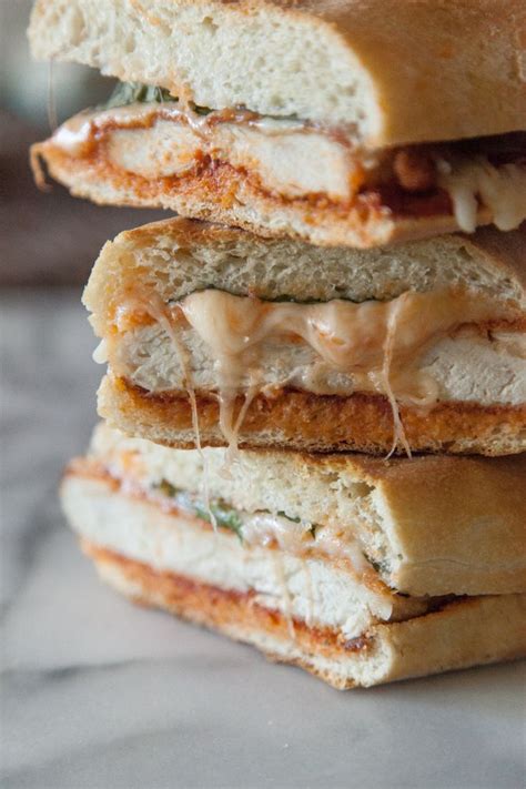 How many carbs are in chicken parmesan panini - calories, carbs, nutrition