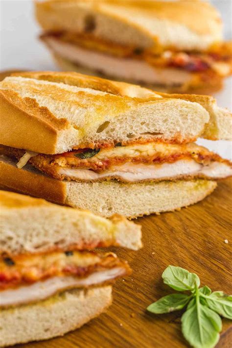 How many carbs are in chicken parmesan sandwich - calories, carbs, nutrition