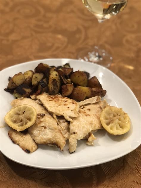 How many carbs are in chicken piccata and roasted potatoes - calories, carbs, nutrition