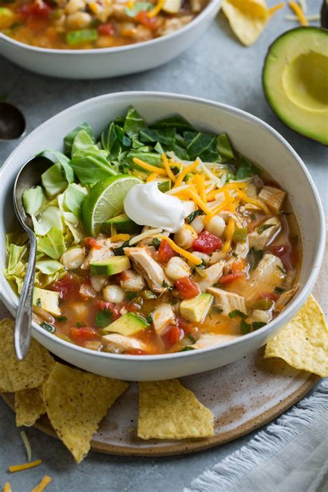 How many carbs are in chicken pozole soup 16 oz - calories, carbs, nutrition