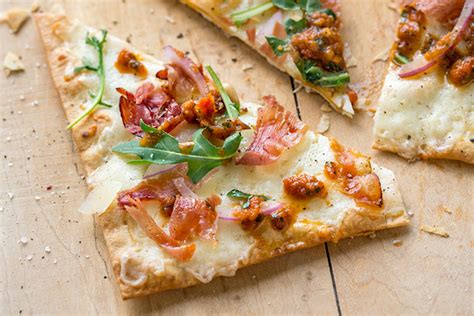 How many carbs are in chicken prosciutto flat bread - calories, carbs, nutrition