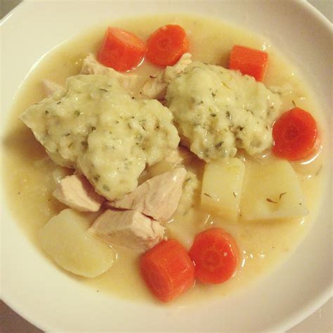 How many carbs are in chicken stew with dumpling - calories, carbs, nutrition