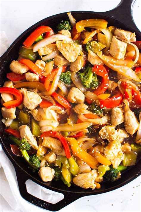 How many carbs are in chicken stir fry with pasta small - calories, carbs, nutrition