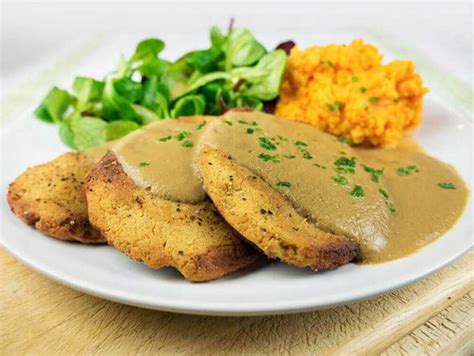 How many carbs are in chicken style vegetarian gravy - calories, carbs, nutrition