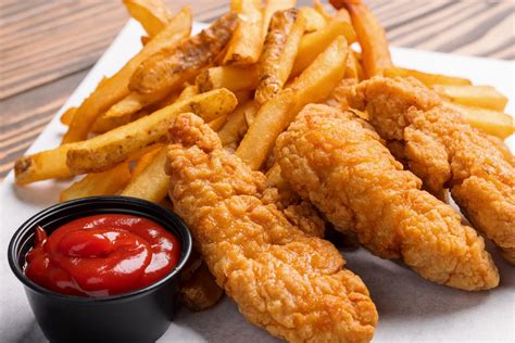 How many carbs are in chicken tenders with fries - calories, carbs, nutrition