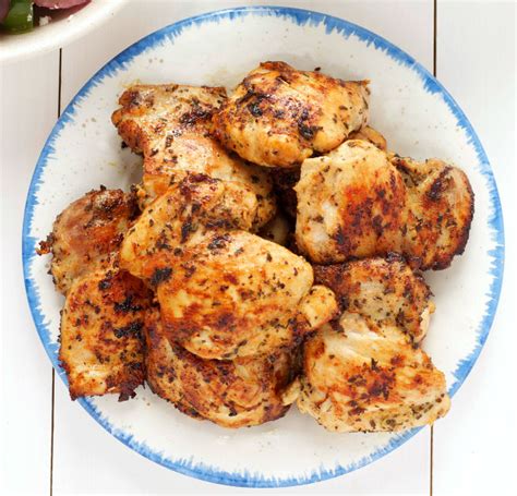 How many carbs are in chicken thigh grilled souvlaki 3 oz - calories, carbs, nutrition