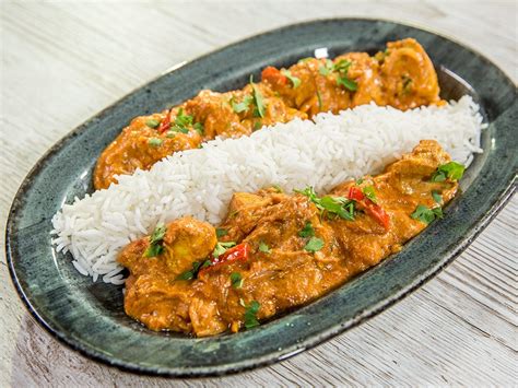 How many carbs are in chicken tikka masala and brown basmati - calories, carbs, nutrition