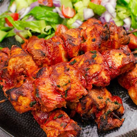 How many carbs are in chicken tikka skewer with mint & cucmuber - calories, carbs, nutrition