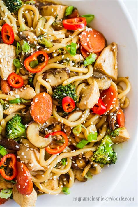 How many carbs are in chicken vegetable noodle bowl - calories, carbs, nutrition