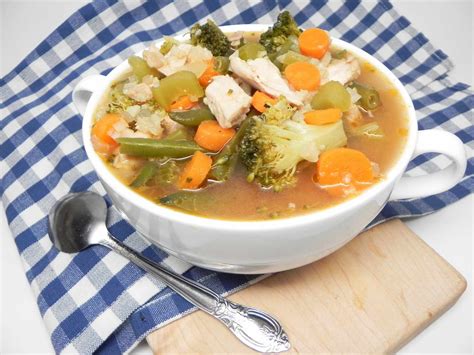 How many carbs are in chicken vegetable soup-amerifit - calories, carbs, nutrition