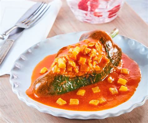 How many carbs are in chile rellenos with picadillo - calories, carbs, nutrition