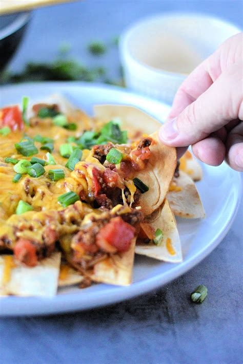 How many carbs are in chili cheese nachos - calories, carbs, nutrition