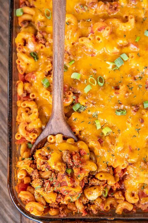 How many carbs are in chili macaroni casserole - calories, carbs, nutrition