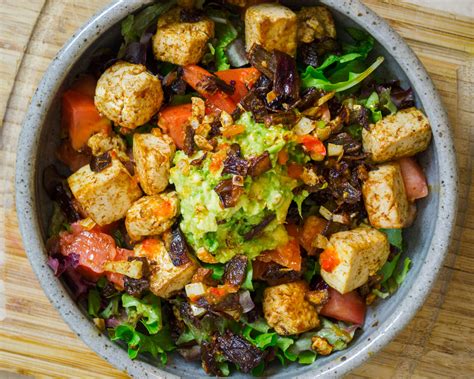 How many carbs are in chili miso chicken tofu salad - calories, carbs, nutrition