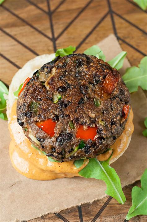 How many carbs are in chipotle black bean burger, sweet pepper cucumber relish steamed broccoli - calories, carbs, nutrition