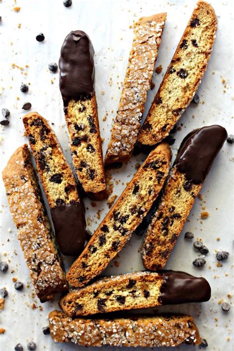 How many carbs are in chocolate chip and nut biscotti - calories, carbs, nutrition