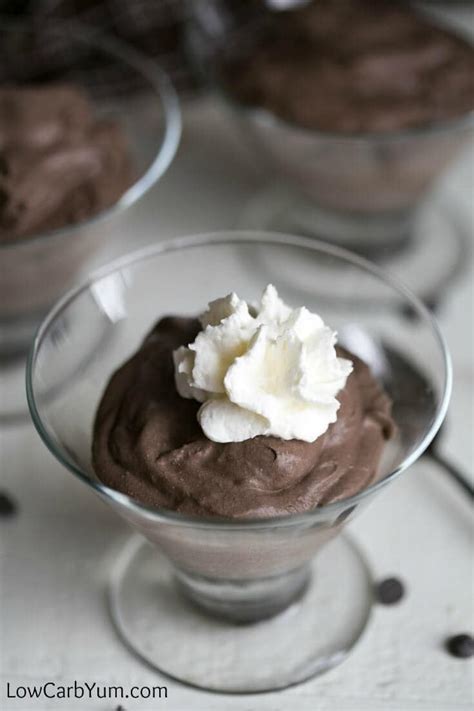 How many carbs are in chocolate mousse 1 oz - calories, carbs, nutrition