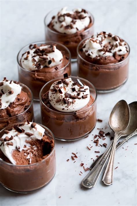 How many carbs are in chocolate mousse 4 oz - calories, carbs, nutrition