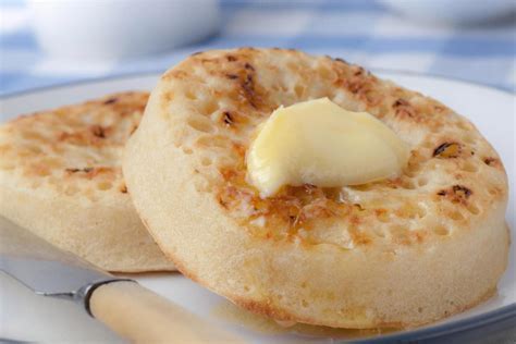 How many carbs are in chosen by you crumpets - calories, carbs, nutrition