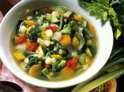 How many carbs are in chunky creamy mixed vegetable soup - calories, carbs, nutrition