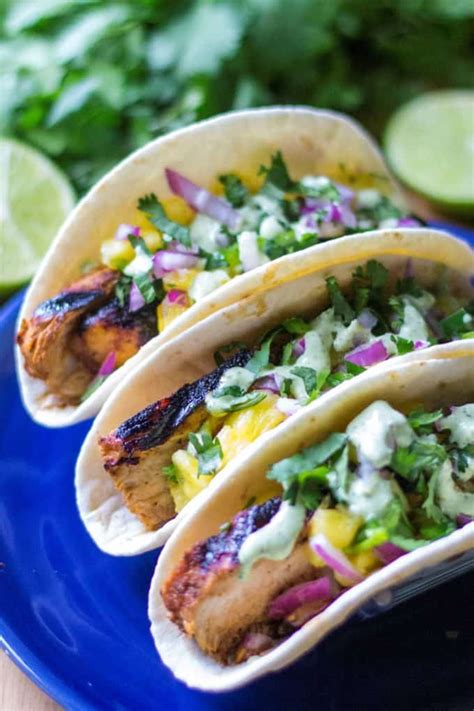 How many carbs are in cilantro chicken tacos 2 tacos - calories, carbs, nutrition