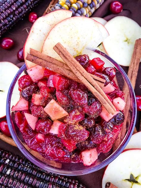 How many carbs are in cinnamon, apples cranberry topping - calories, carbs, nutrition