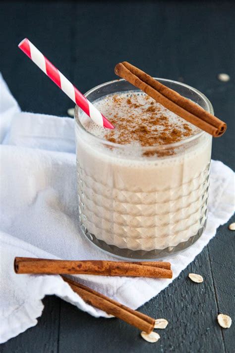 How many carbs are in cinnamon bun smoothie - calories, carbs, nutrition