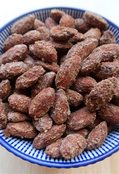 How many carbs are in cinnamon roast almonds - calories, carbs, nutrition