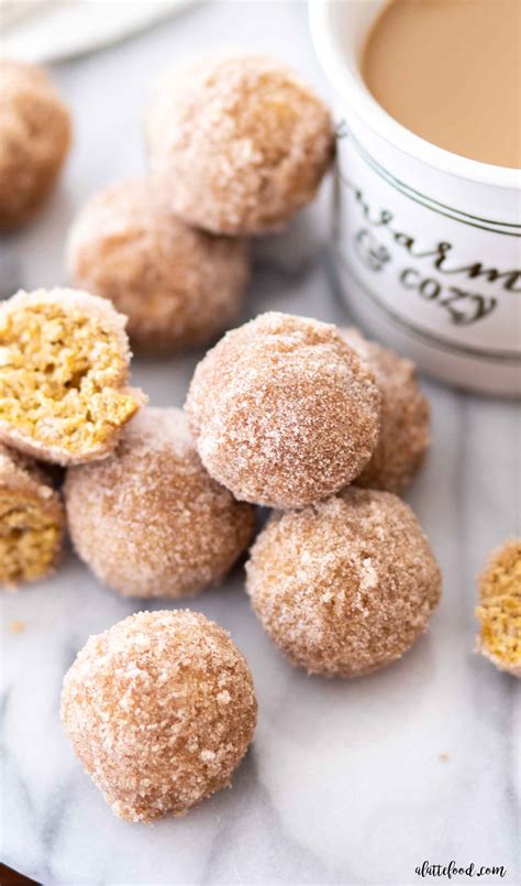 How many carbs are in cinnamon sugar donut hole - calories, carbs, nutrition