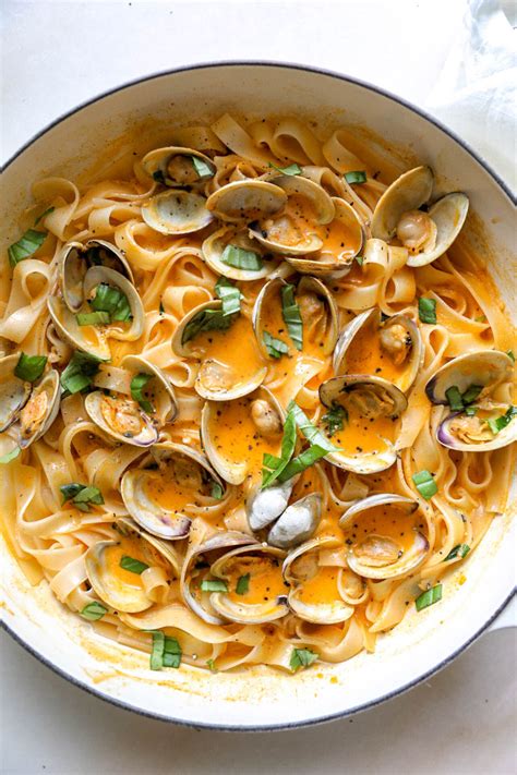 How many carbs are in clam broth - calories, carbs, nutrition