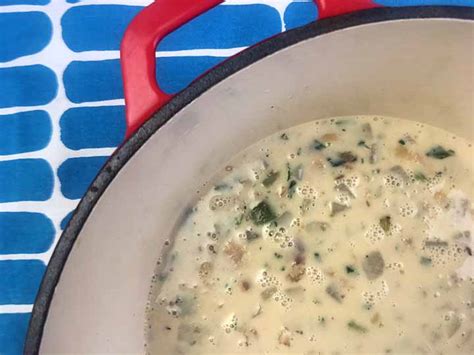 How many carbs are in clam chowder verde - calories, carbs, nutrition