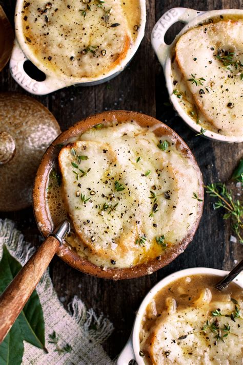 How many carbs are in classic french onion soup - calories, carbs, nutrition