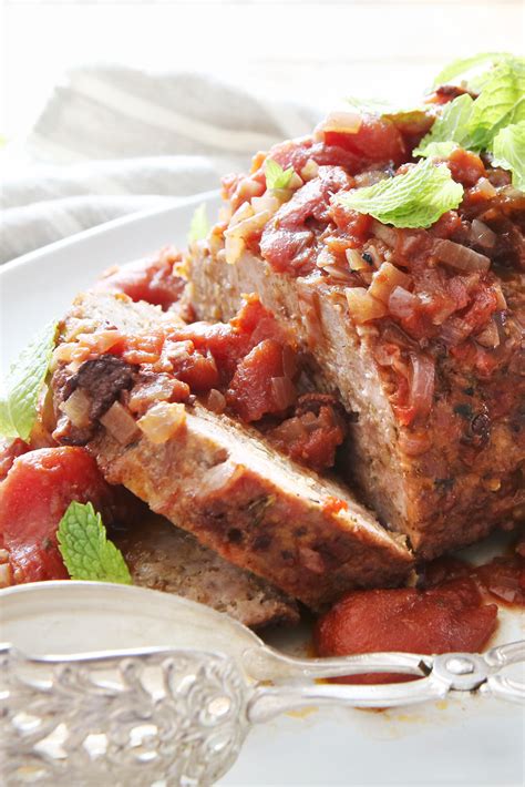 How many carbs are in classic turkey meatloaf with tomato topping, parsley potatoes, haricot verts (400hs) - calories, carbs, nutrition