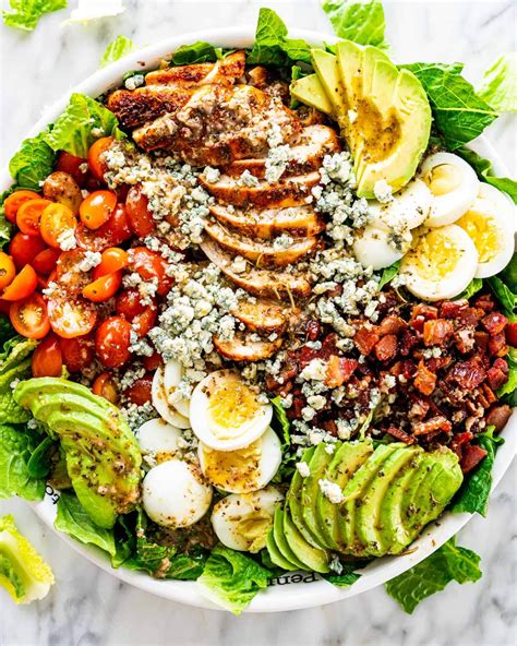 How many carbs are in cobb salad (to go) - calories, carbs, nutrition