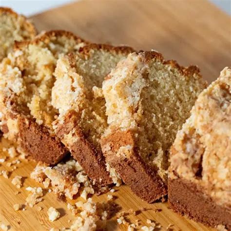 How many carbs are in coconut crumble cake - calories, carbs, nutrition