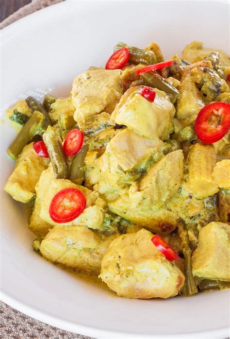 How many carbs are in coconut ginger chicken - calories, carbs, nutrition