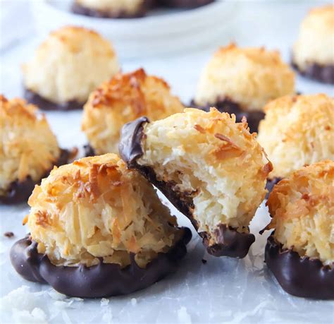 How many carbs are in coconut macaroons - calories, carbs, nutrition