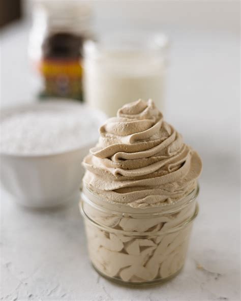 How many carbs are in coffee infused whipped cream - calories, carbs, nutrition