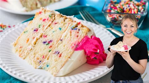 How many carbs are in confetti cake - calories, carbs, nutrition