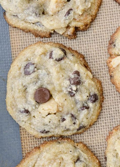 How many carbs are in cookie, chocolate chip nut (bostwick) - calories, carbs, nutrition