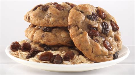 How many carbs are in cookie dough oatmeal raisin 1.33 oz 6 ea - calories, carbs, nutrition