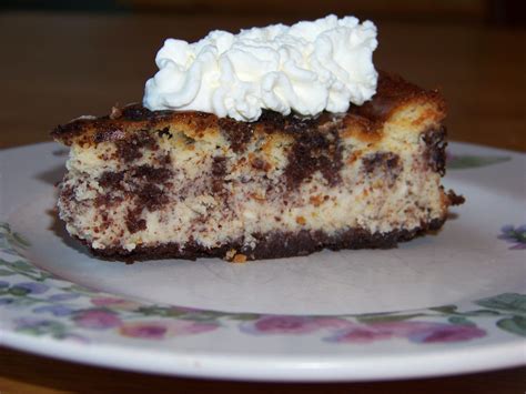 How many carbs are in cookies and cream cheesecake - calories, carbs, nutrition