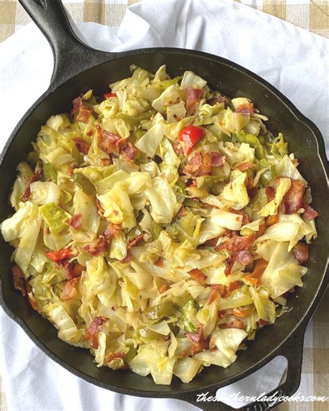 How many carbs are in country style cabbage - calories, carbs, nutrition