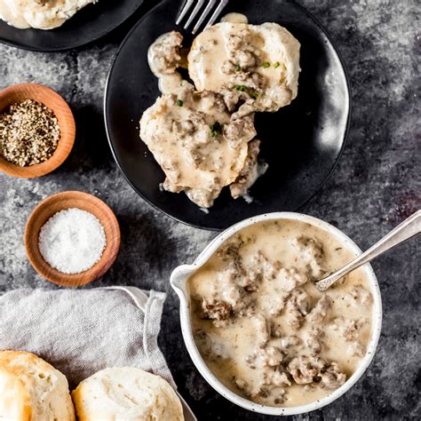 How many carbs are in country style sausage gravy - calories, carbs, nutrition