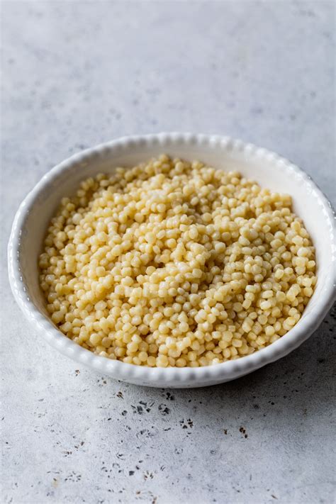 How many carbs are in couscous israeli steamed 1/2 cup - calories, carbs, nutrition