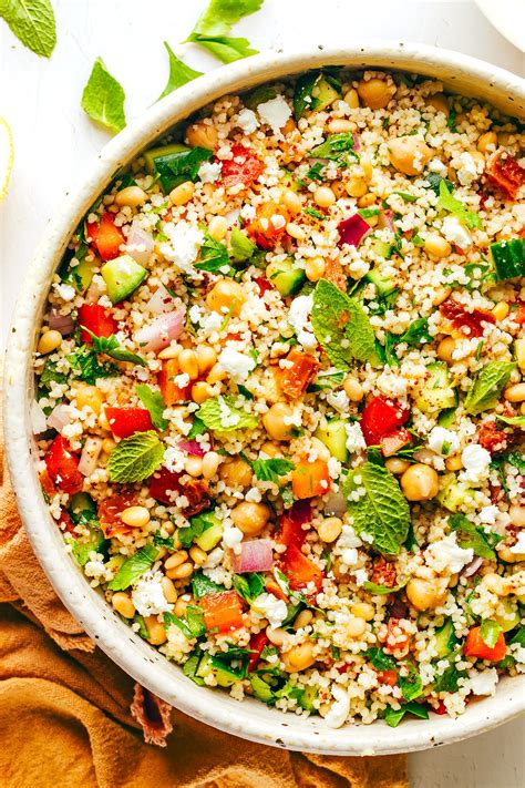 How many carbs are in couscous salad with peppers, olives - calories, carbs, nutrition